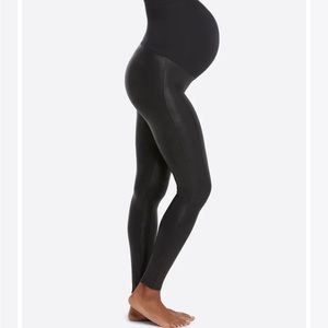 COPY - Maternity Spanx Leggings M